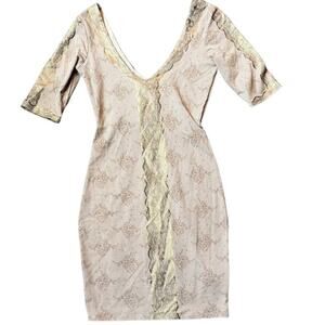 Bebe Women’s XS fitted mini dress